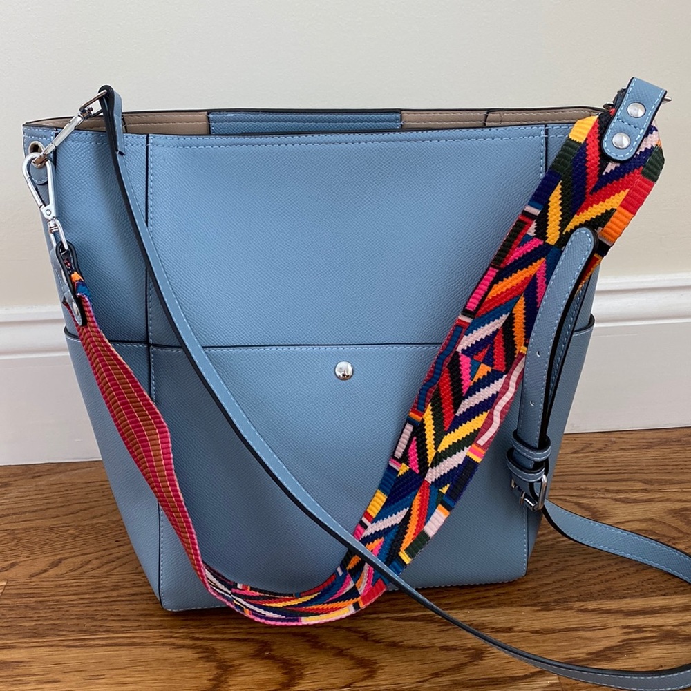 Bromen purse.